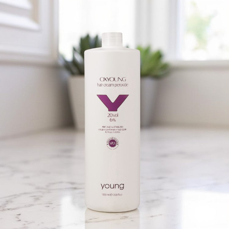 Emulsie oxidantă Young Y-Plex pentru vopsea de păr persistentă 20Vol/6%