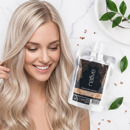 Formula delicată fără amoniac colorează eficient părul, în timp ce uleiul de argan și keratina hrănesc, hidratează și protejează fibra capilară.