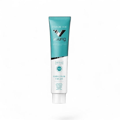 Vopsea profesională Young Color 7.34 Golden Vanilla inspirată de tonurile calde ale vaniliei aurii, pentru un blond elegant, luminos și de lungă durată.